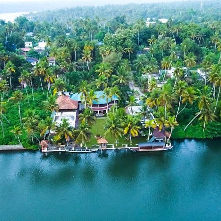 Voye Homes Majestic Retreat Resort Varkala Paravūr エクステリア 写真
