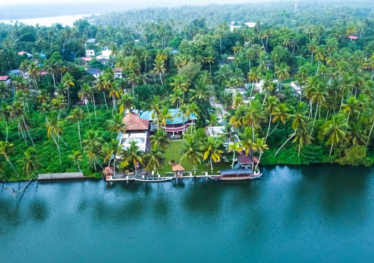 Voye Homes Majestic Retreat Resort Varkala Paravūr エクステリア 写真