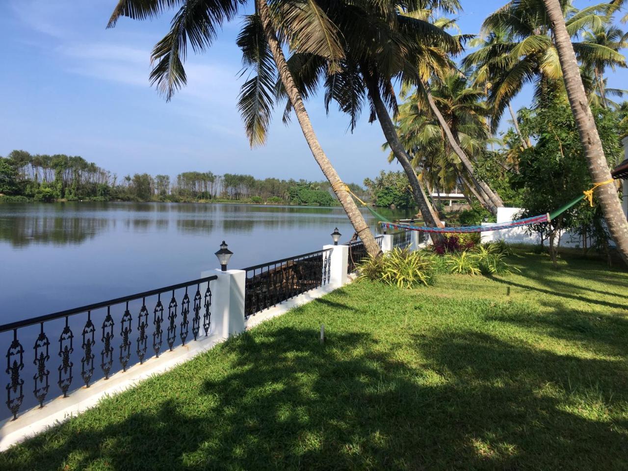 Voye Homes Majestic Retreat Resort Varkala Paravūr エクステリア 写真